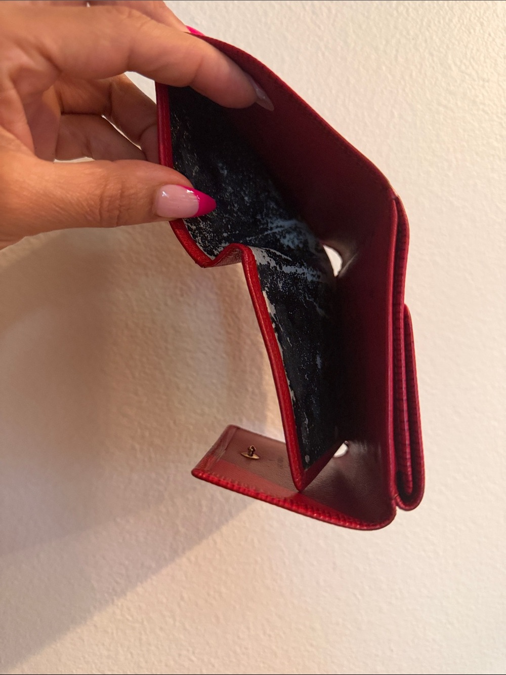 Louis Vuitton epi Textured Red Compact Wallet - Picture 7 of 13